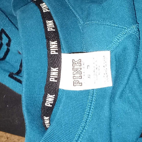 PINK Victoria Serect crew neck - Picture 2 of 2